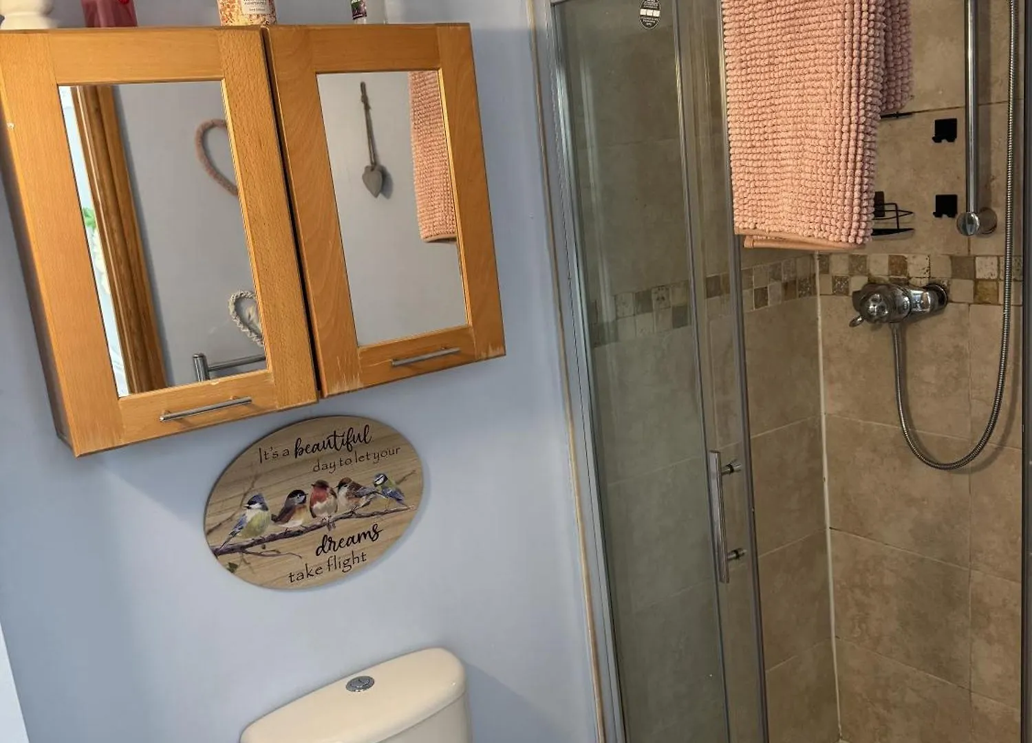 West Ave Exeter Bed & Breakfast