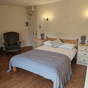  Bed & Breakfast The Stowey Arms